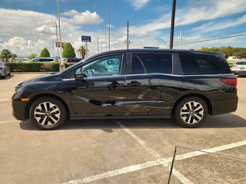 Used 2025 Honda Odyssey EX-L image 4