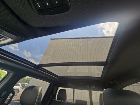 Used 2024 RAM 1500 Limited AWD/4WD image 18