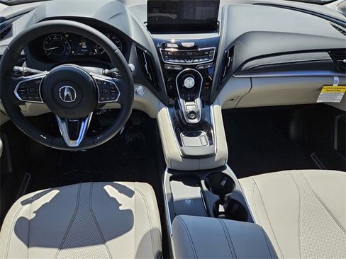 New 2025 Acura RDX w/ Technology Package image 9
