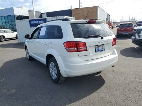 Used 2017 Dodge Journey SE image 5