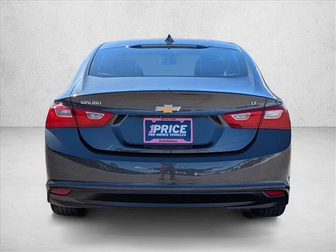 Used 2018 Chevrolet Malibu LT FWD image 6