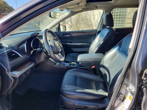 Used 2018 Subaru Outback 3.6R Limited image 13