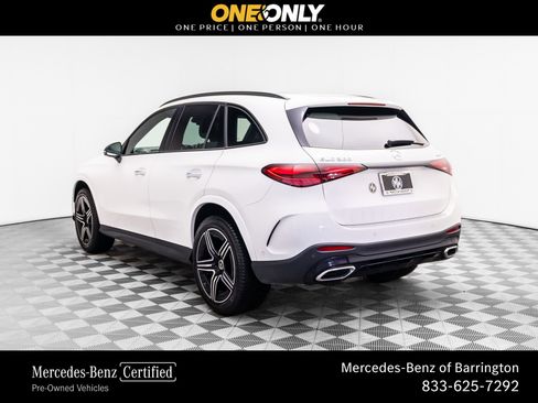 Used 2023 Mercedes-Benz GLC 300 4MATIC image 3