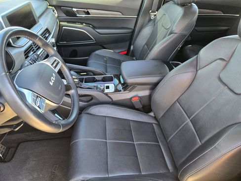 Used 2022 Kia Telluride SX w/ Nightfall Edition Package image 18