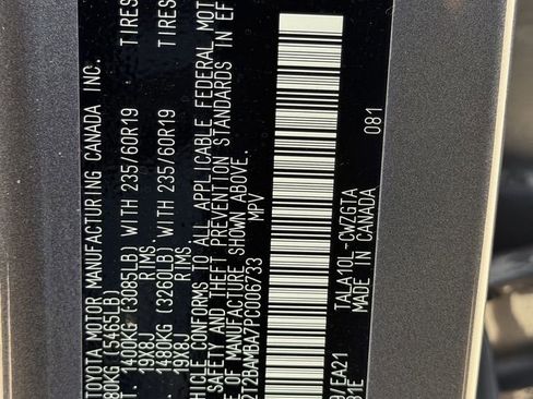 Used 2023 Lexus RX 350 Premium w/ Cold Area Package image 33