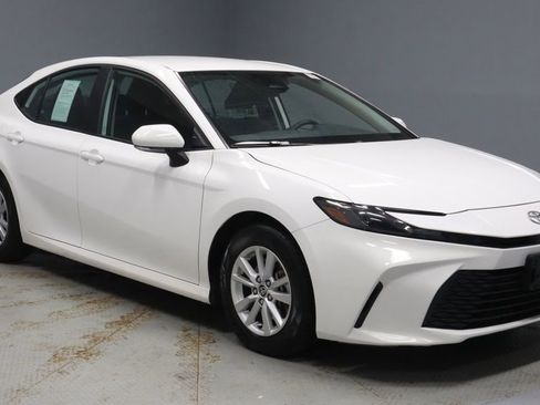 Used 2025 Toyota Camry LE FWD image 1