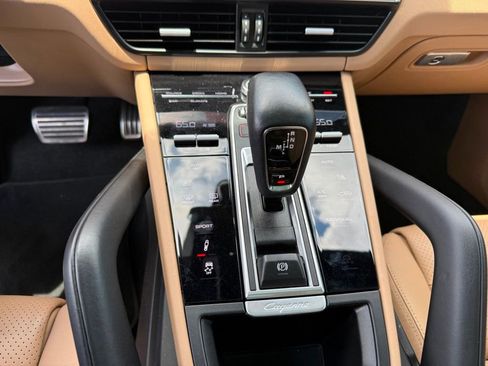 Used 2023 Porsche Cayenne GTS AWD/4WD image 18