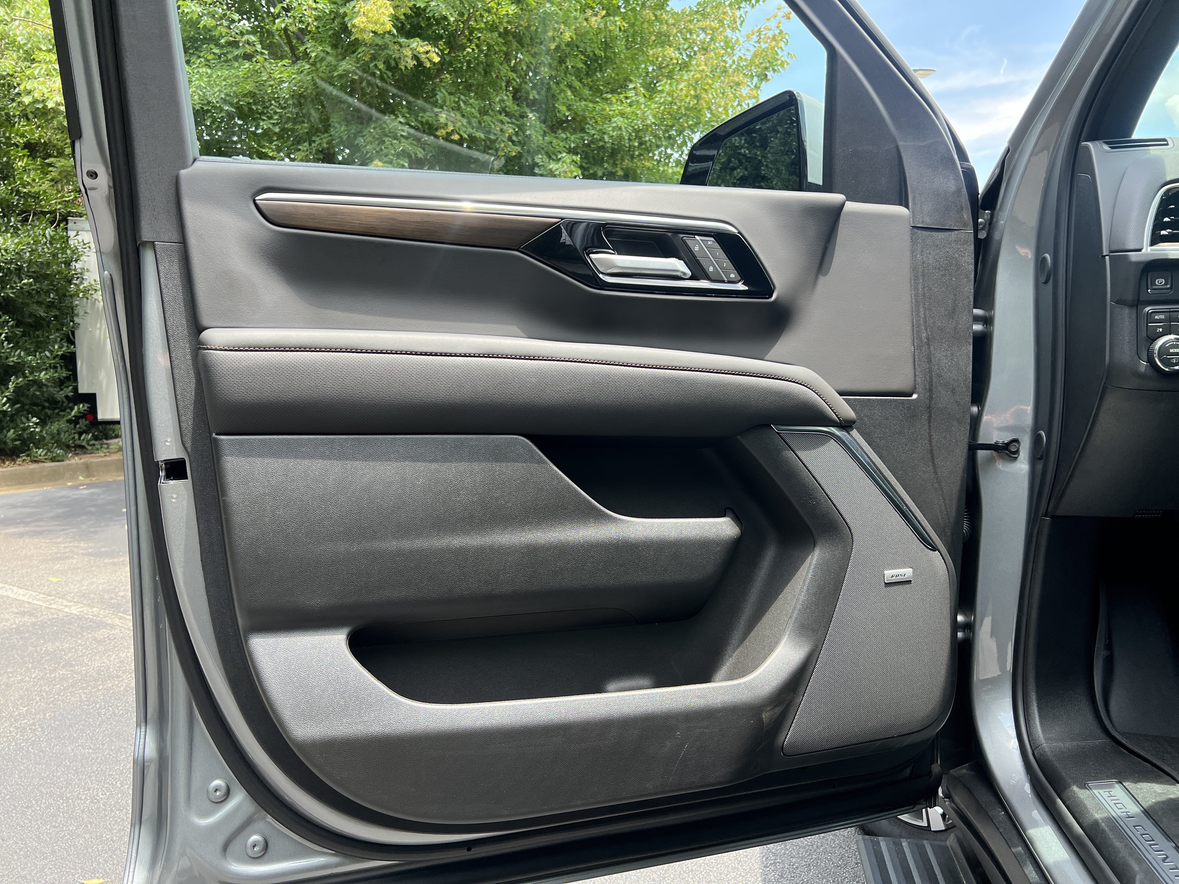New 2026 Chevrolet Tahoe High Country AWD/4WD image 49