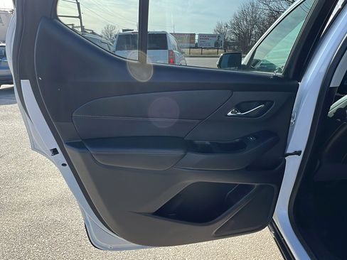 Used 2019 Chevrolet Traverse LT w/ LT Premium Package image 15