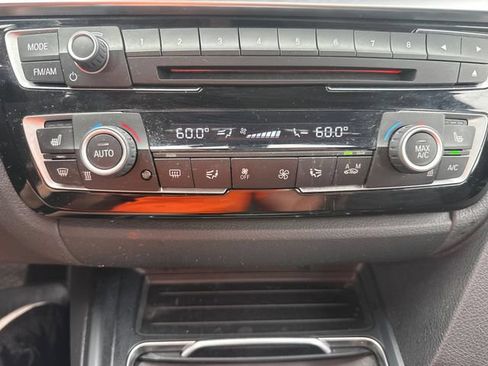 Used 2018 BMW 320i xDrive Sedan AWD/4WD image 31
