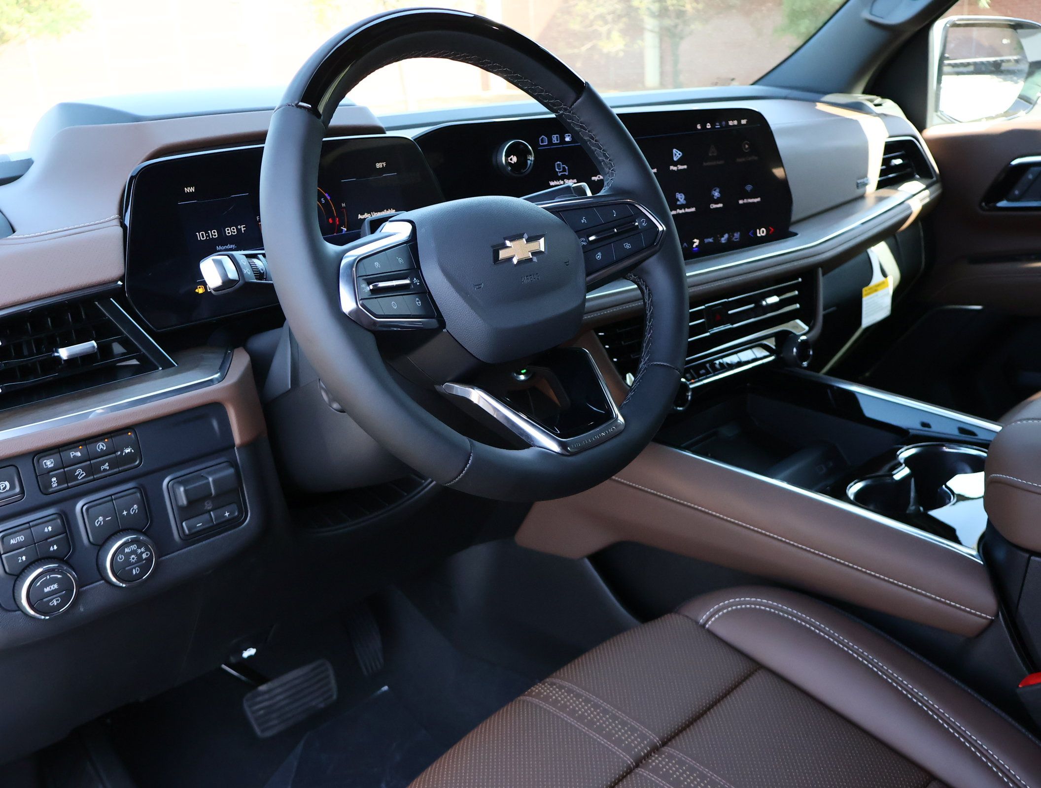 New 2026 Chevrolet Tahoe High Country AWD/4WD image 3