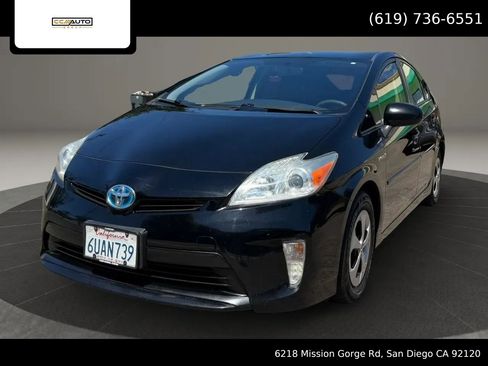 Used 2012 Toyota Prius Three FWD image 1