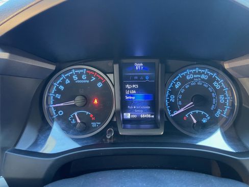 Used 2021 Toyota Tacoma SR5 image 26