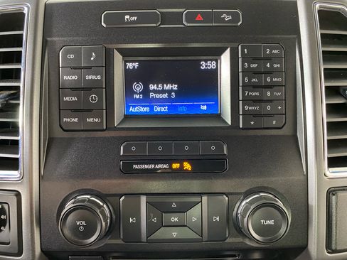 Used 2017 Ford F250 XLT w/ XLT Value Package AWD/4WD image 27