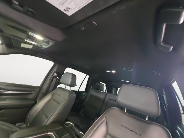 Used 2021 GMC Yukon Denali AWD/4WD image 12