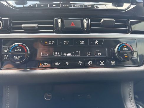 Used 2023 Nissan Pathfinder Platinum w/ Cargo Package image 20