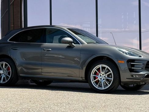 Used 2016 Porsche Macan Turbo AWD/4WD image 16