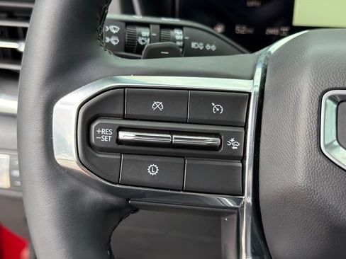Used 2025 GMC Terrain Elevation AWD/4WD image 24