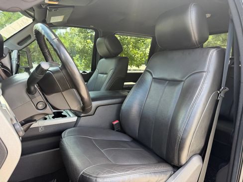 Used 2016 Ford F250 Lariat w/ Chrome Package AWD/4WD image 34