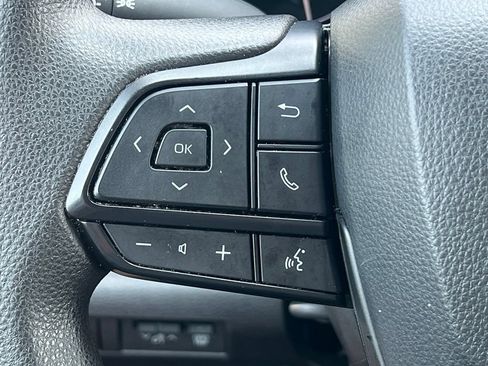 Certified 2025 Toyota Sienna LE AWD/4WD image 24