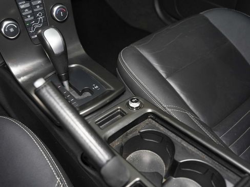 Used 2012 Volvo C30 T5 R-Design FWD image 37