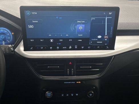 Used 2025 Ford Escape Platinum image 35