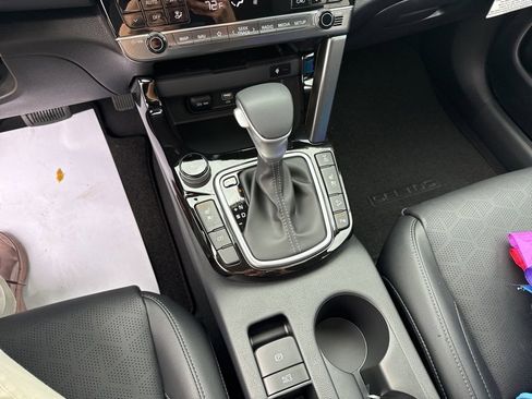 New 2026 Kia Seltos SX w/ SX Sunroof Package image 40