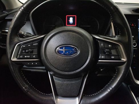Used 2025 Subaru Outback Limited AWD/4WD image 12