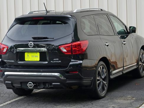 Used 2017 Nissan Pathfinder Platinum AWD/4WD image 56