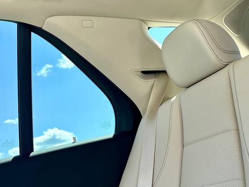 Certified 2025 Mercedes-Benz GLE 450e 4MATIC image 40