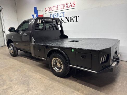 Used 2022 RAM 3500 Tradesman image 9