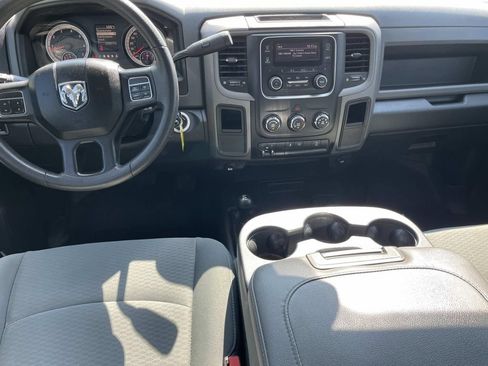 Used 2018 RAM 3500 Tradesman w/ Chrome Appearance Group AWD/4WD image 9