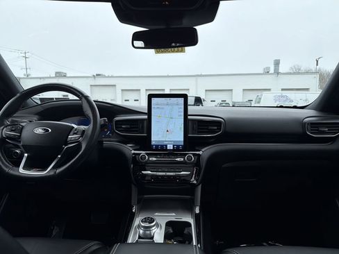 Used 2022 Ford Explorer ST w/ Equipment Group 401A image 18