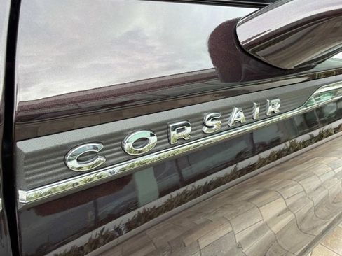 Certified 2023 Lincoln Corsair FWD w/ Equipment Group 101A image 9