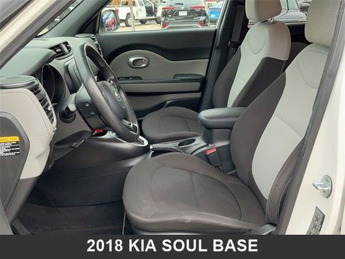 Used 2018 Kia Soul image 12
