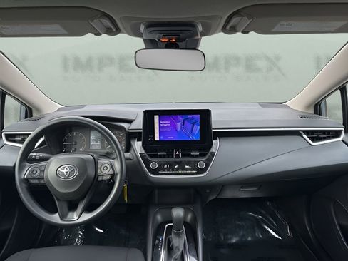 Used 2025 Toyota Corolla LE image 11