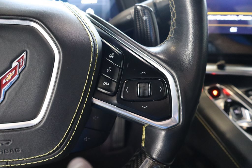 Used 2023 Chevrolet Corvette Z06 RWD image 9