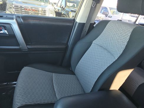 Used 2015 Toyota 4Runner SR5 image 19