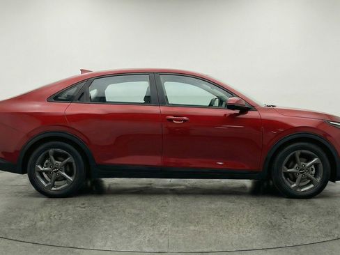 Used 2025 Kia K4 LXS image 11