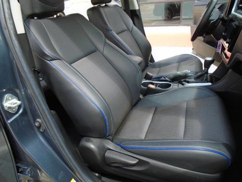 Used 2019 Toyota Corolla SE FWD image 12