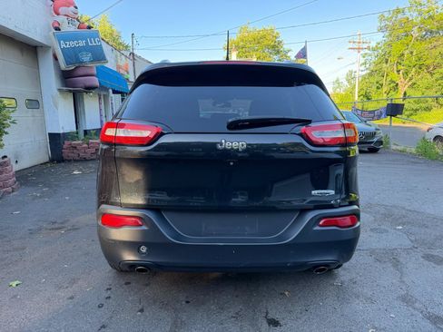 Used 2014 Jeep Cherokee Latitude w/ Comfort/Convenience Group FWD image 8