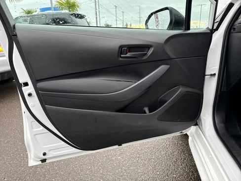 Used 2023 Toyota Corolla LE image 16