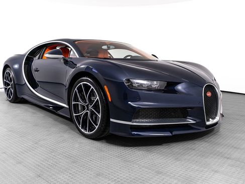 Used 2018 Bugatti Chiron AWD/4WD image 11