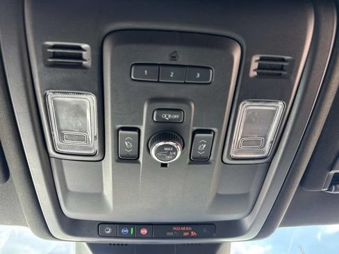 Used 2023 Cadillac Escalade ESV Luxury RWD image 22