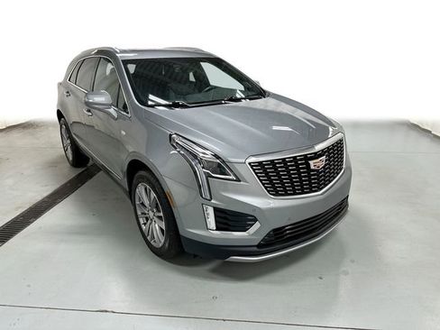 Certified 2023 Cadillac XT5 Premium Luxury AWD/4WD image 1