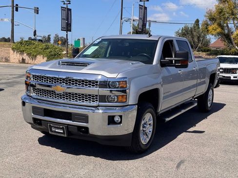 Used 2019 Chevrolet Silverado 2500 LT w/ LT Convenience Package RWD image 7