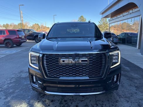 Used 2024 GMC Yukon Denali Ultimate image 3