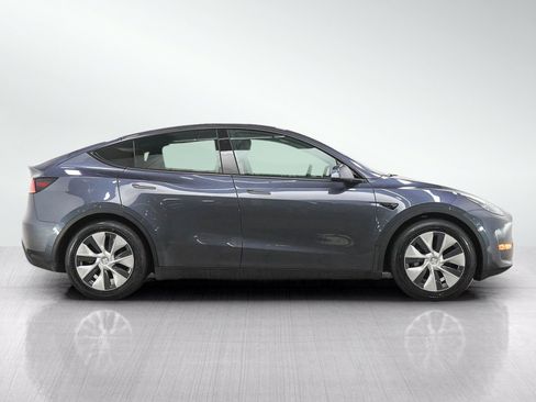 Used 2023 Tesla Model Y Long Range AWD/4WD image 6