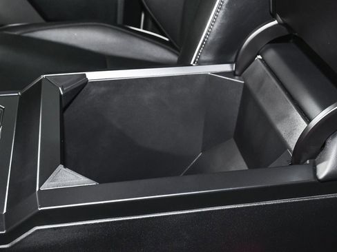 Used 2025 Tesla Cybertruck AWD Crew Cab image 48