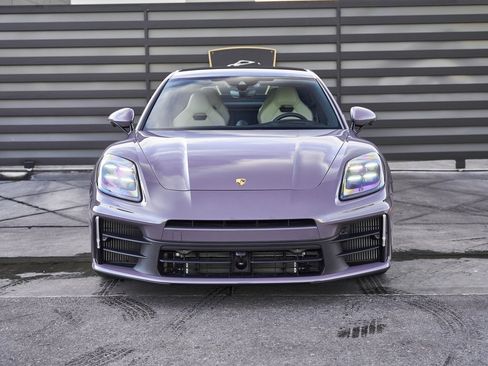 Used 2025 Porsche Panamera 4 w/ Premium Package image 15